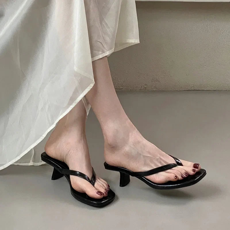 Dianne Leather Slides