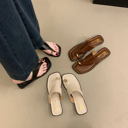 Nula Beach Flat Sandals