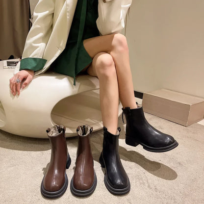 Leather Ankle Boot with Faux Fur Lining