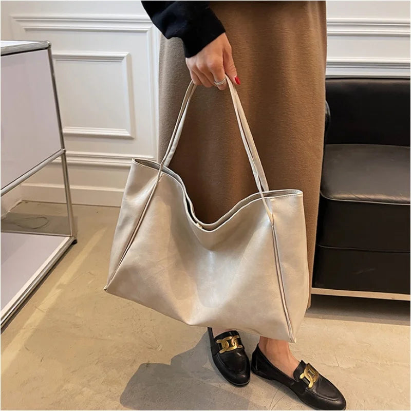 Red Large Capacity Tote Bag