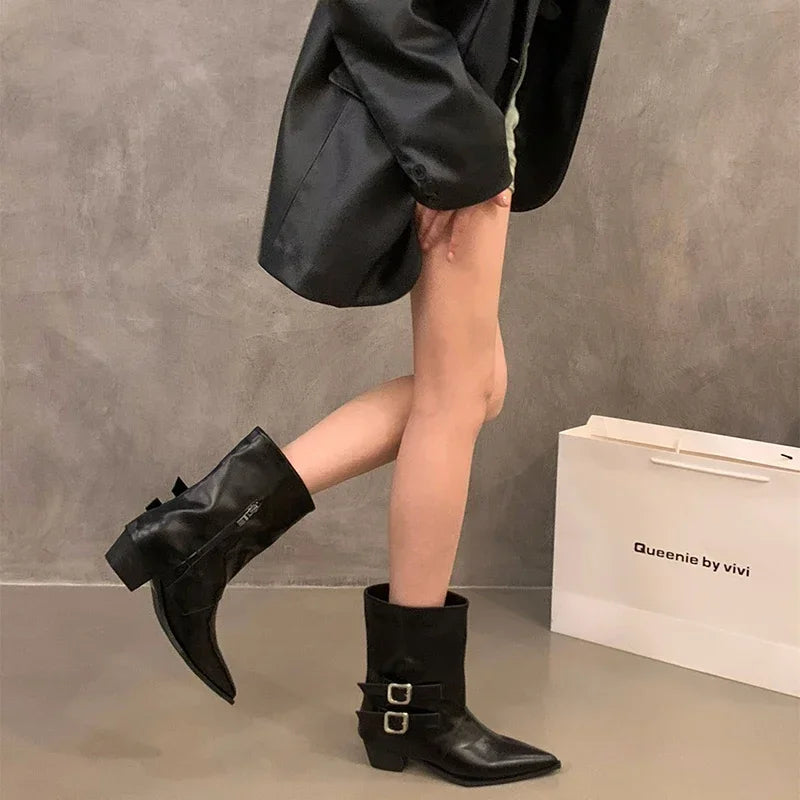 Ludi Buckled Leather Ankle Boot
