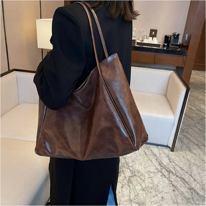 Red Large Capacity Tote Bag