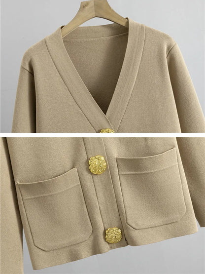 Fefi - Set with Gold Buttons