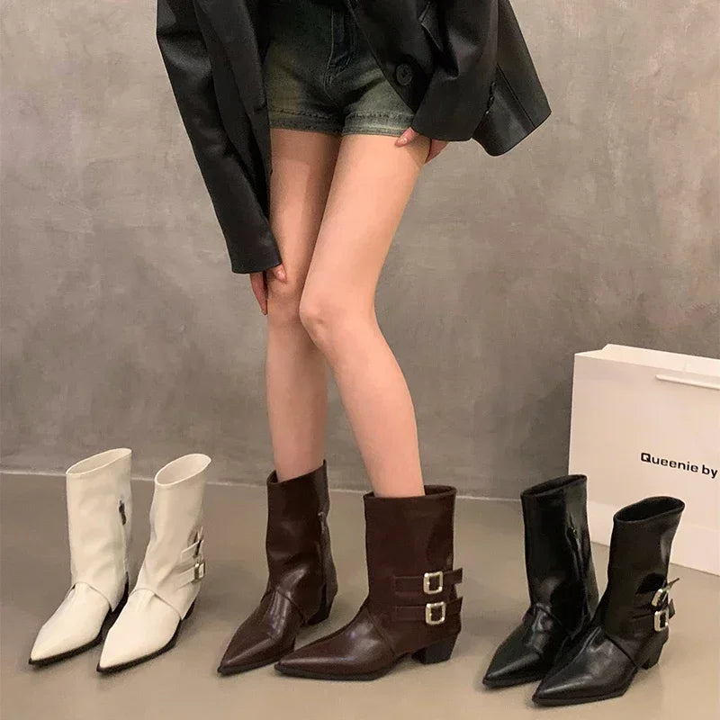 Ludi Buckled Leather Ankle Boot