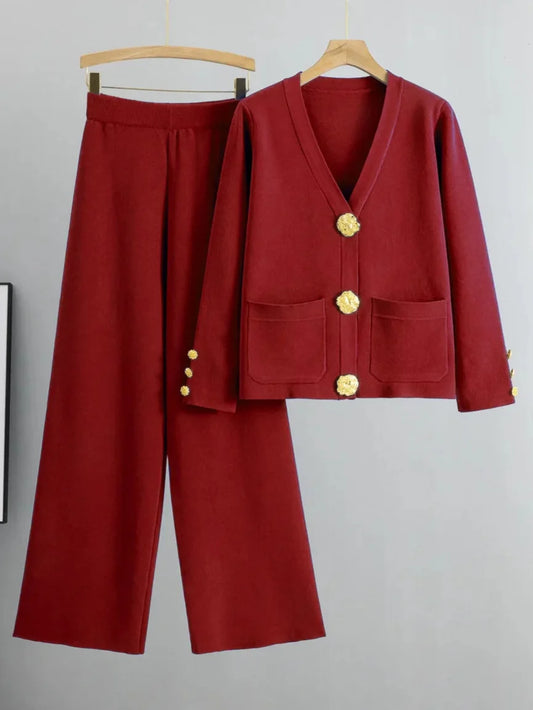 Fefi - Set with Gold Buttons